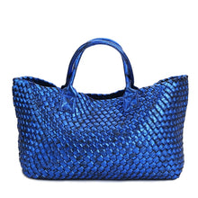 Load image into Gallery viewer, hand-woven women's bag spring summer new European and American tide single shoulder vegetable basket women casual bag