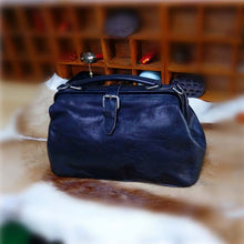 Load image into Gallery viewer, AETOO Tree cream retro handbags Hand-brushed leather female models shoulder slung portable doctor bag